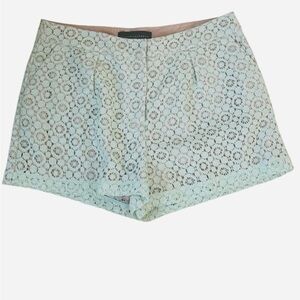 Victoria Beckham mint green lace and nude lining shorts with pockets sz. 10